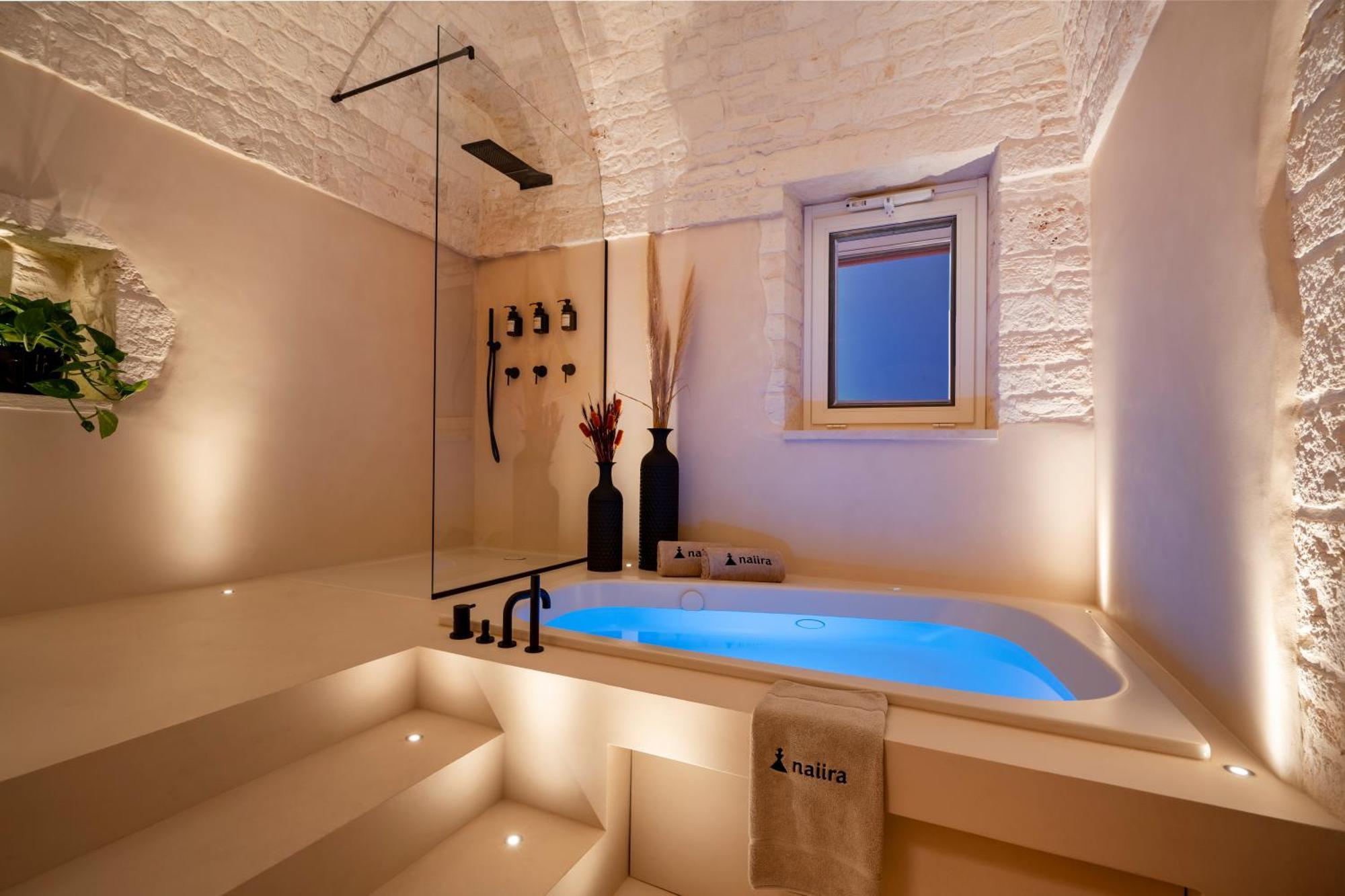 Appartement Naiira Luxury Trullo - Jacuzzi And Patio à Alberobello Extérieur photo