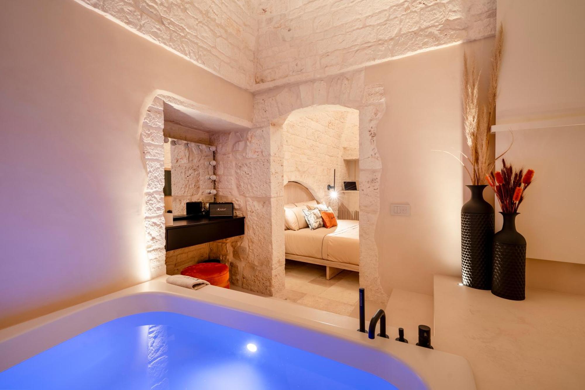 Appartement Naiira Luxury Trullo - Jacuzzi And Patio à Alberobello Extérieur photo