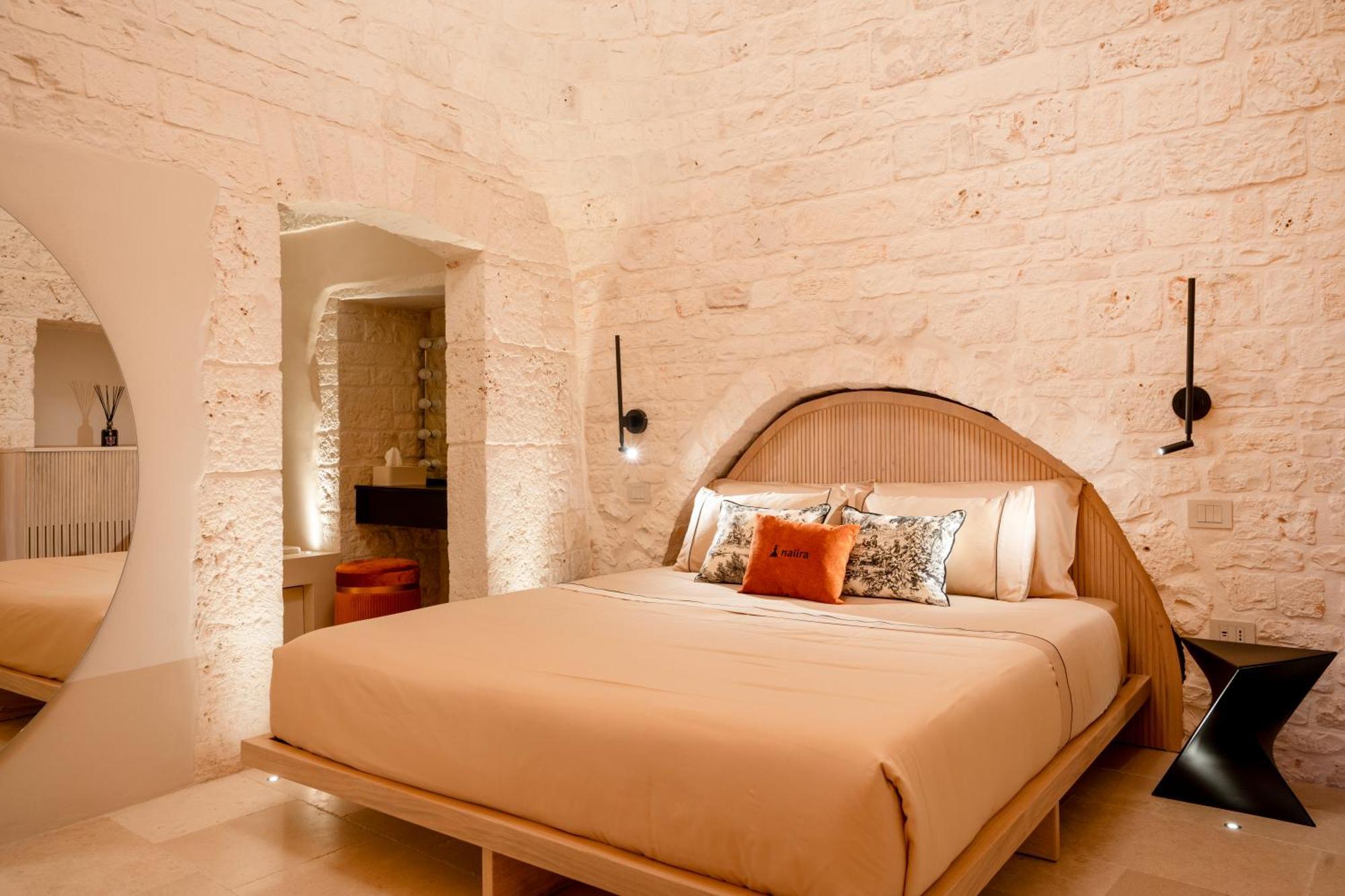 Appartement Naiira Luxury Trullo - Jacuzzi And Patio à Alberobello Extérieur photo
