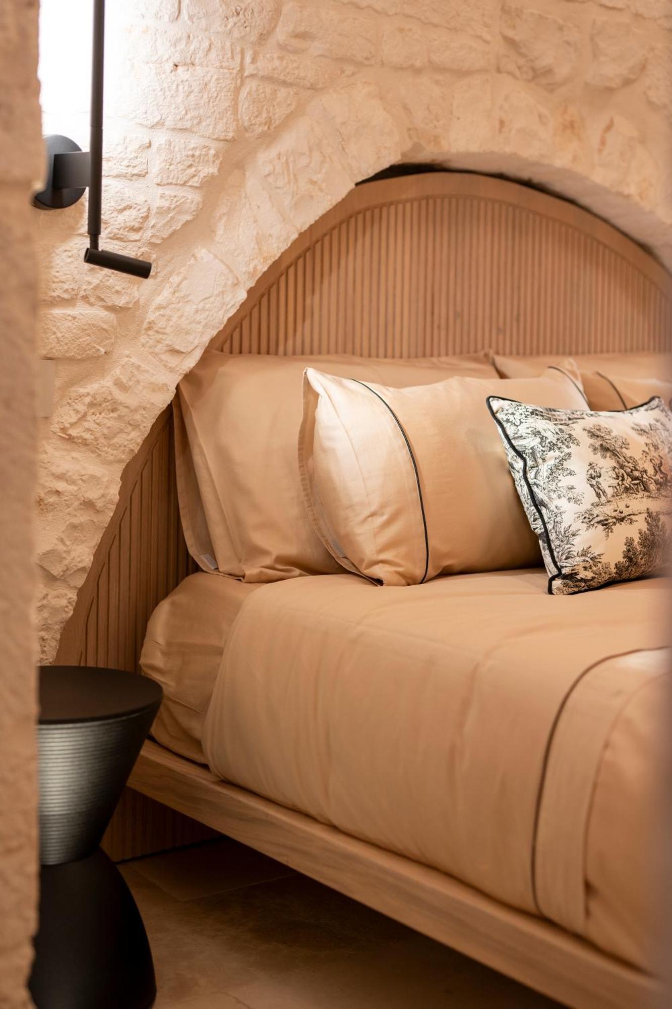 Appartement Naiira Luxury Trullo - Jacuzzi And Patio à Alberobello Extérieur photo