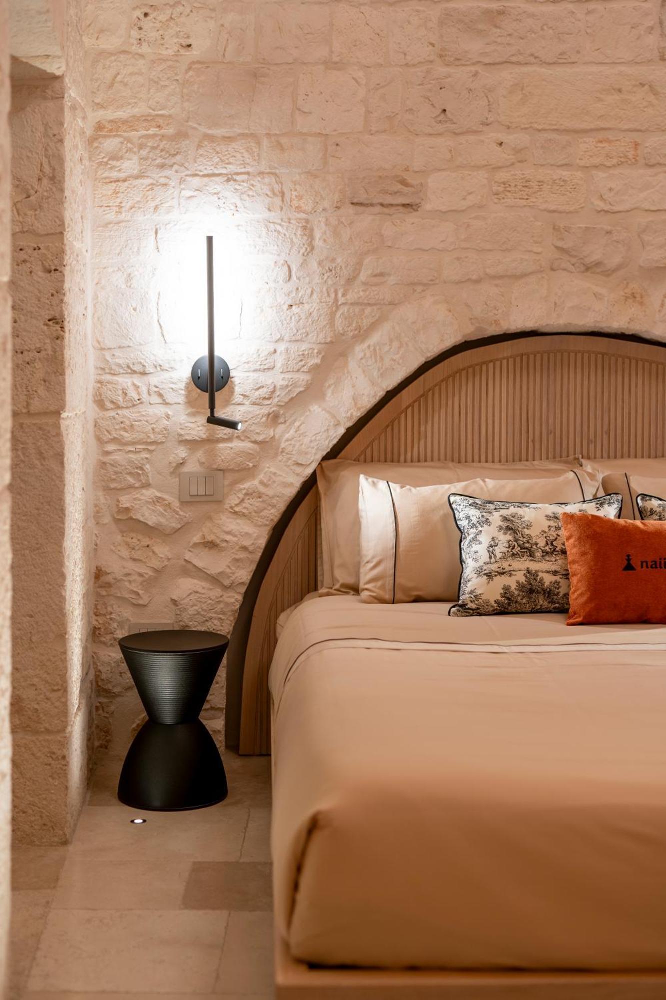 Appartement Naiira Luxury Trullo - Jacuzzi And Patio à Alberobello Extérieur photo