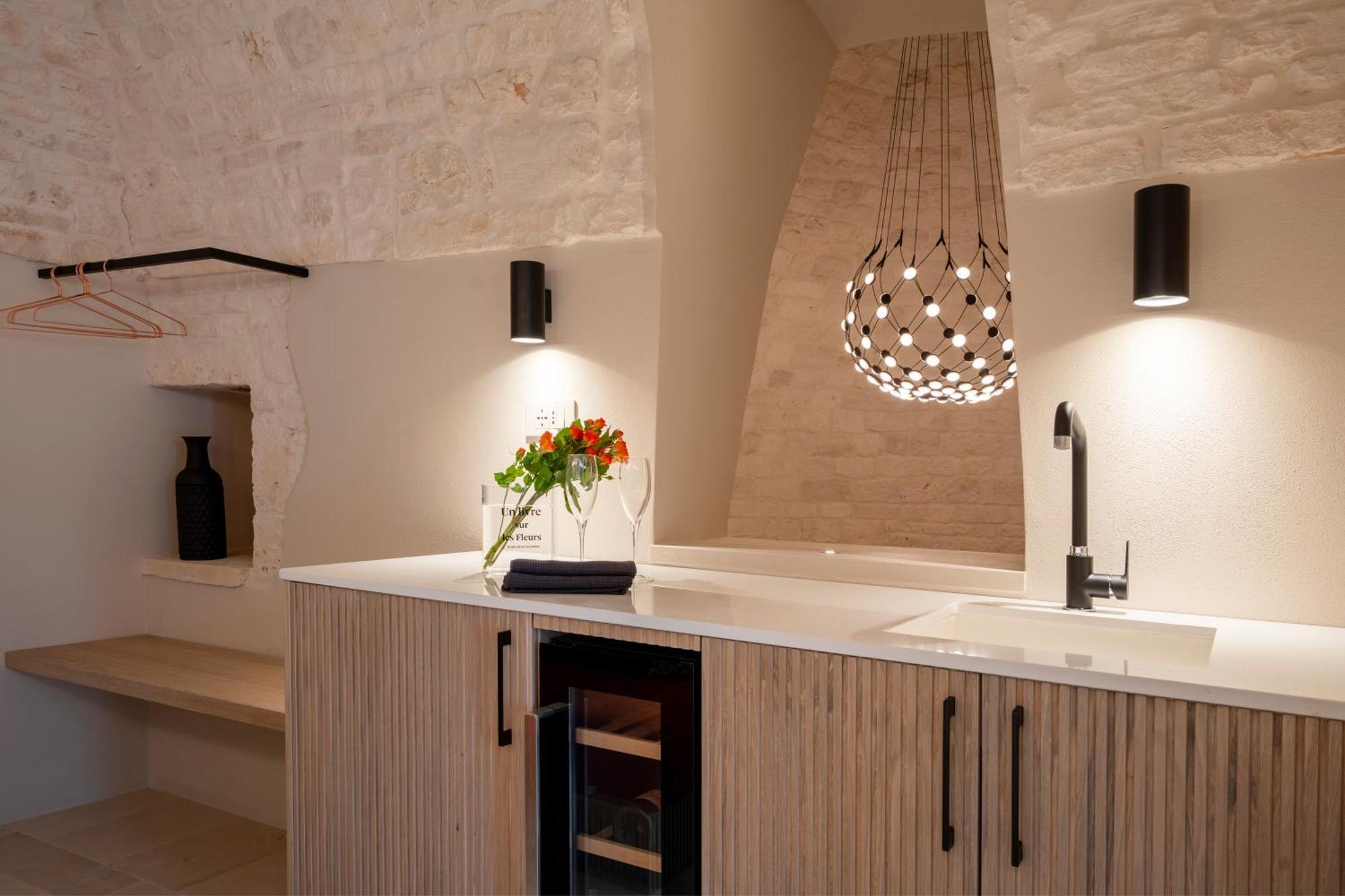 Appartement Naiira Luxury Trullo - Jacuzzi And Patio à Alberobello Extérieur photo