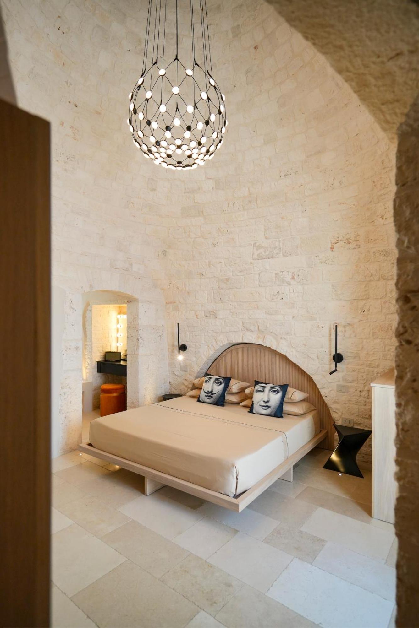 Appartement Naiira Luxury Trullo - Jacuzzi And Patio à Alberobello Extérieur photo